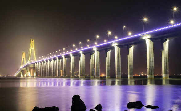 大桥夜景 海湾大桥 桥体亮化