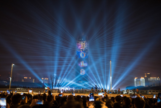 郑州大玉米楼 千禧广场 跨年夜