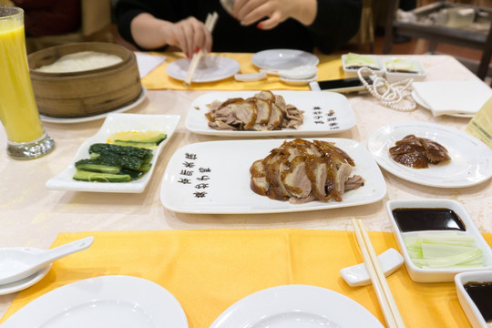 北京烤鸭 饭店