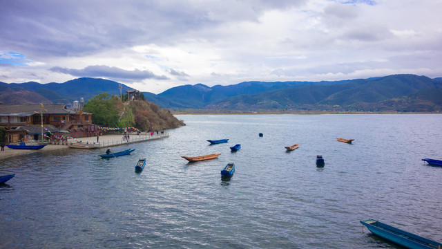 泸沽湖风光