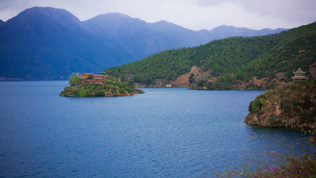 泸沽湖风光
