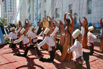 土库曼斯坦舞蹈