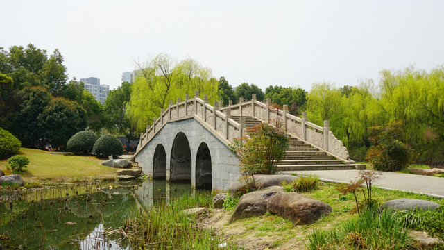 石桥