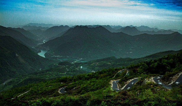 江油乾元山