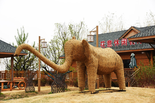大象塑像