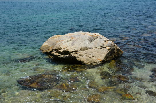 海边 礁石 岩石