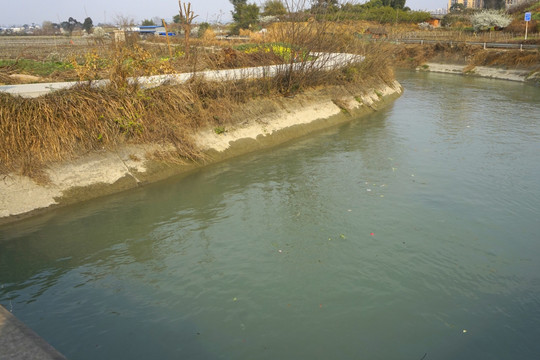 引水渠河道 成都东风渠