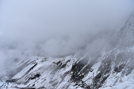 海螺沟雪景