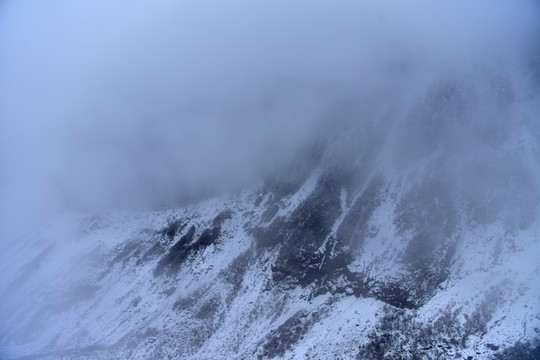 海螺沟雪景
