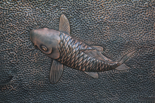 铜雕鲤鱼