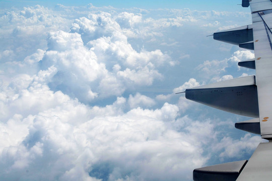飞机下的云海