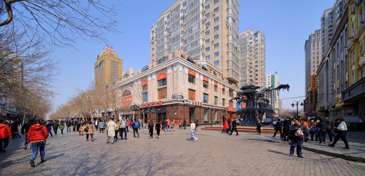 欧式建筑 哈尔滨中央大街全景