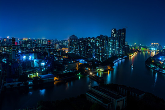 广州夜景车轨