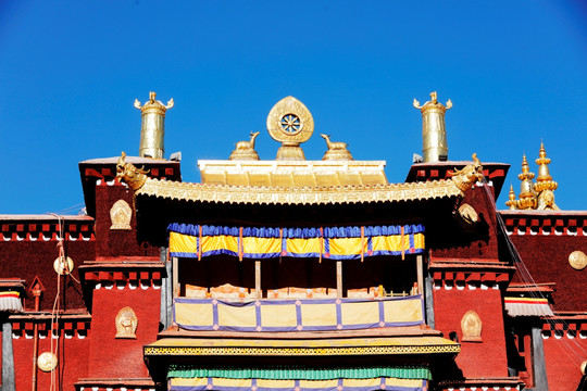 强巴林寺