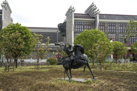 古战将雕像