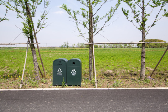 嘉北郊野公园垃圾箱