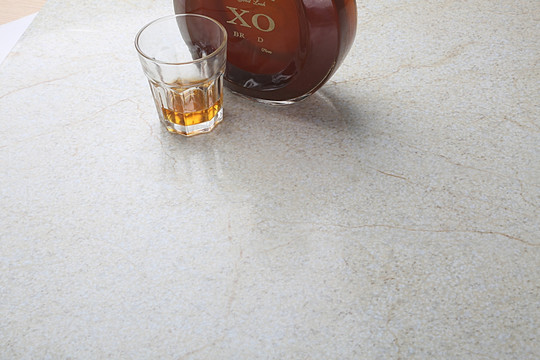 瓷砖陶瓷红酒XO