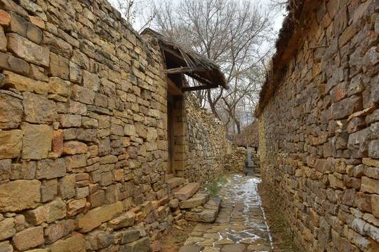 山村胡同 巷口