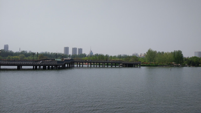 龙湖公园