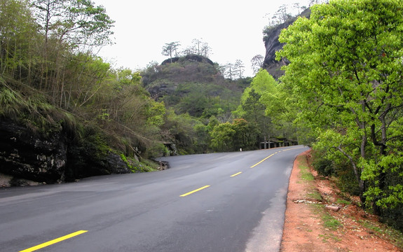 山间公路