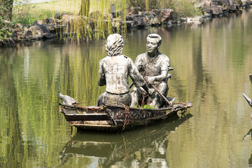 水景划船鸬鹚铜雕