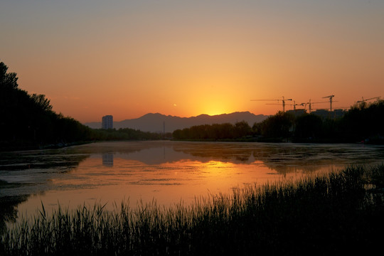 大河夕阳 刺猬河晚霞