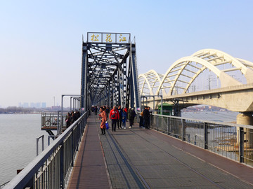 中东铁路跨江桥