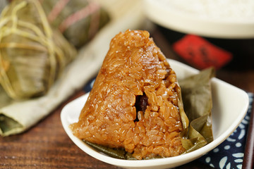 金华火腿糯米粽or叉烧糯米粽2