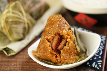 金华火腿糯米粽or叉烧糯米粽3