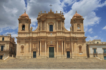 诺托西西里岛的大教堂