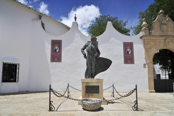 西班牙历史纪念碑圆环斗牛士