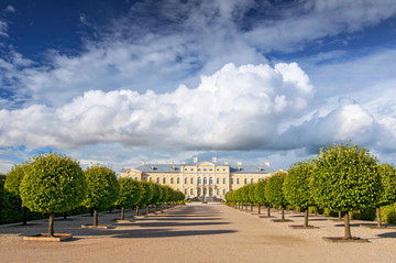 伦达尔宫宫殿美丽的花园