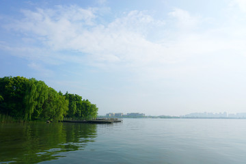 金鸡湖
