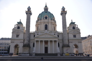维也纳卡尔教堂