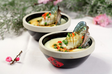 芙蓉蒸鲍鱼