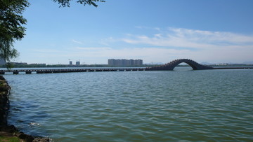瓜渚湖