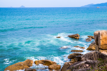 越南海边岩石