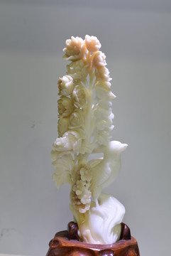 贝雕花鸟 清代贝雕 贝雕花瓶