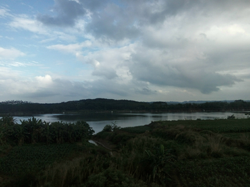 乡村河畔风景 非高清