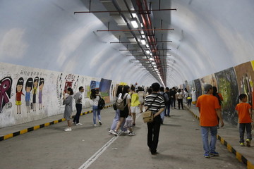 涂鸦隧道