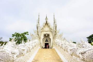 泰国泰北清莱白庙龙昆寺灵光寺