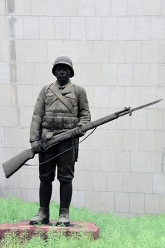 国军士兵雕塑 抗日战士塑像