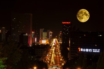 烈士山夜景