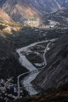 岷江大峡谷