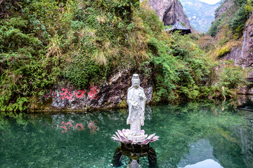 浙江温州乐清雁荡山灵岩景区