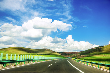 草原高速路