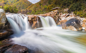 陕西秦岭太白山山水瀑布