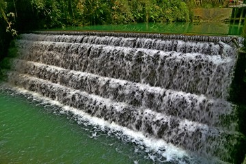 碧水 堤坝 瀑布