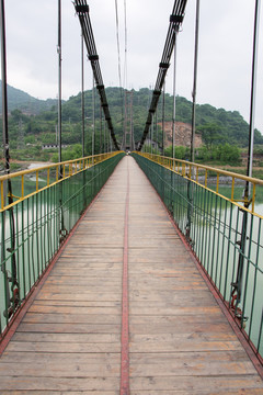 小东江吊桥