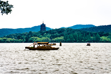 雷锋塔景区